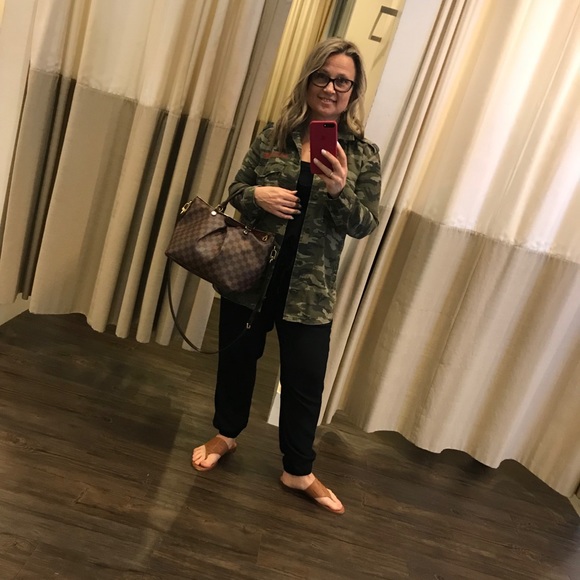 Meet your Posher, Josée - Picture 6 of 9